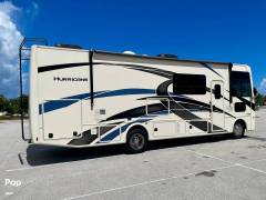 2022 Thor Motor Coach Hurricane 29M, $ 95,000