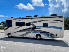2022 Thor Motor Coach Hurricane 29M, $ 95,000