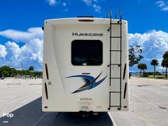 2022 Thor Motor Coach Hurricane 29M, $ 95,000