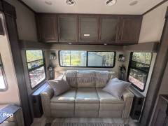 2021 Grand Design Solitude 2930RL, $ 44,500