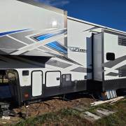2021 Keystone Fuzion 373, $ 55,000