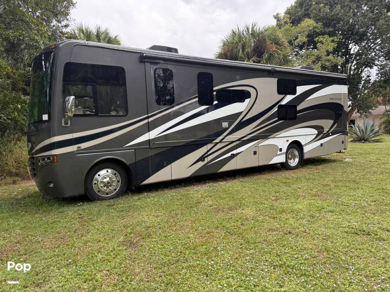 2016 Thor Motor Coach Miramar 34.3, $ 60,000