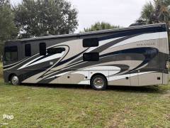 2016 Thor Motor Coach Miramar 34.3, $ 60,000
