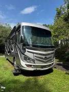 2013 Monaco Diplomat 40PDQ, $ 124,900