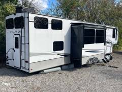 2022 Keystone Avalanche 390DS, $ 65,900