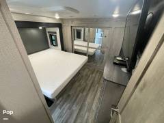 2022 Keystone Avalanche 390DS, $ 65,900