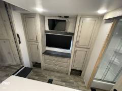 2022 Keystone Avalanche 390DS, $ 65,900
