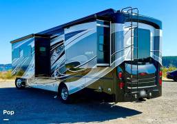 2024 Jayco Seneca Prestige 37L, $ 255,000