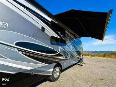 2024 Jayco Seneca Prestige 37L, $ 255,000