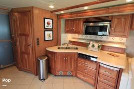 2013 Winnebago Journey 42E, $ 129,900