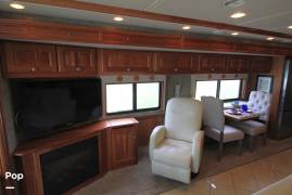 2013 Winnebago Journey 42E, $ 129,900