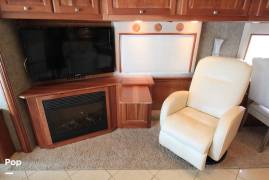 2013 Winnebago Journey 42E, $ 129,900