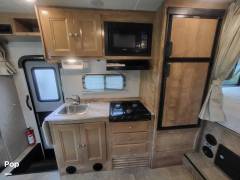 2020 Coachmen Leprechaun 220QB, $ 44,000