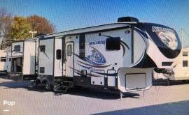 2015 Keystone Avalanche 361TG, $ 29,999