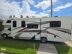 2019 Thor Motor Coach Quantum SE28, $ 49,999