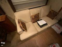2011 Holiday Rambler Vacationer 30SFS, $ 37,000