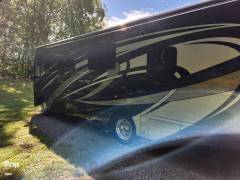 2019 Newmar Bay Star 3124, $ 99,900