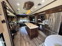 2017 Forest River Cardinal 3456RL, $ 35,500