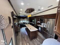 2017 Forest River Cardinal 3456RL, $ 35,500