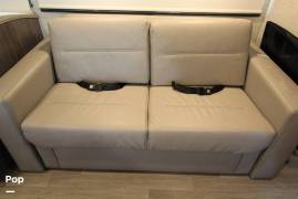 2021 Winnebago Adventurer 36Z, $ 129,000