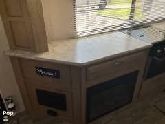 2020 Winnebago Minnie Plus 29RBH, $ 36,000