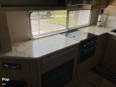 2020 Winnebago Minnie Plus 29RBH, $ 36,000