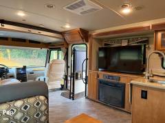 2018 Winnebago Sightseer 36Z, $ 89,900