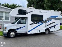 2021 Thor Motor Coach Daybreak 22GO, $ 65,000