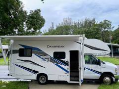 2021 Thor Motor Coach Daybreak 22GO, $ 65,000