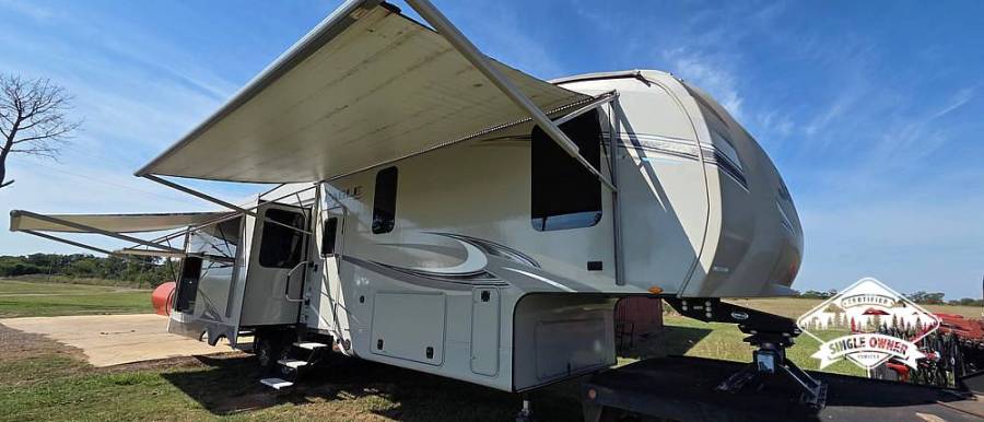 2018 Jayco Eagle 317RLOK, $ 39,999