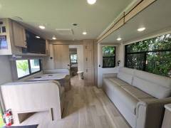 2024 Winnebago Voyage 3235FK, $ 39,000