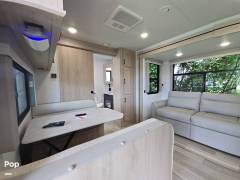 2024 Winnebago Voyage 3235FK, $ 39,000