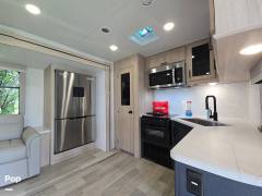 2024 Winnebago Voyage 3235FK, $ 39,000