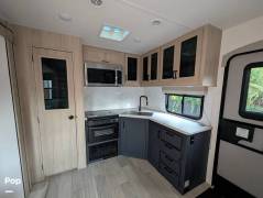 2024 Winnebago Voyage 3235FK, $ 39,000