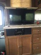 2016 Coachmen Leprechaun 319DS, $ 55,000