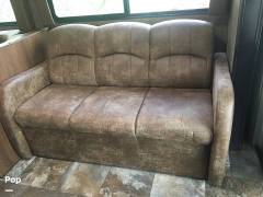 2016 Coachmen Leprechaun 319DS, $ 55,000