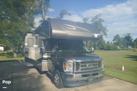2022 Winnebago Minnie Winnie 31H, $ 95,000