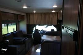2022 Winnebago Minnie Winnie 31H, $ 95,000