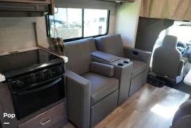2022 Winnebago Minnie Winnie 31H, $ 95,000