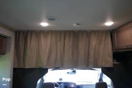2022 Winnebago Minnie Winnie 31H, $ 95,000