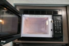 2022 Winnebago Minnie Winnie 31H, $ 95,000
