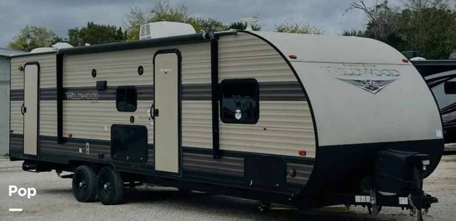 2020 Forest River Wildwood X-Lite 263BHXL, $ 12,000