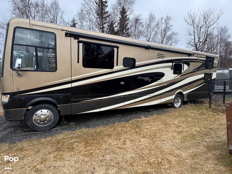 2015 Newmar Canyon Star 3921, $ 108,800