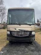 2015 Newmar Canyon Star 3921, $ 108,800