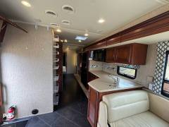 2015 Newmar Canyon Star 3921, $ 108,800