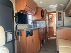 2012 Itasca Navion 24M, $ 75,000