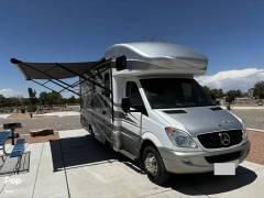 2012 Itasca Navion 24M, $ 75,000