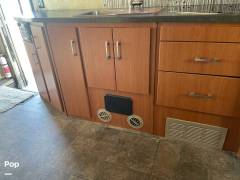 2012 Itasca Navion 24M, $ 75,000