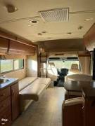 2011 Winnebago View 24K, $ 43,100