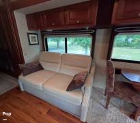2011 Itasca Meridian V Class 39N, $ 79,000
